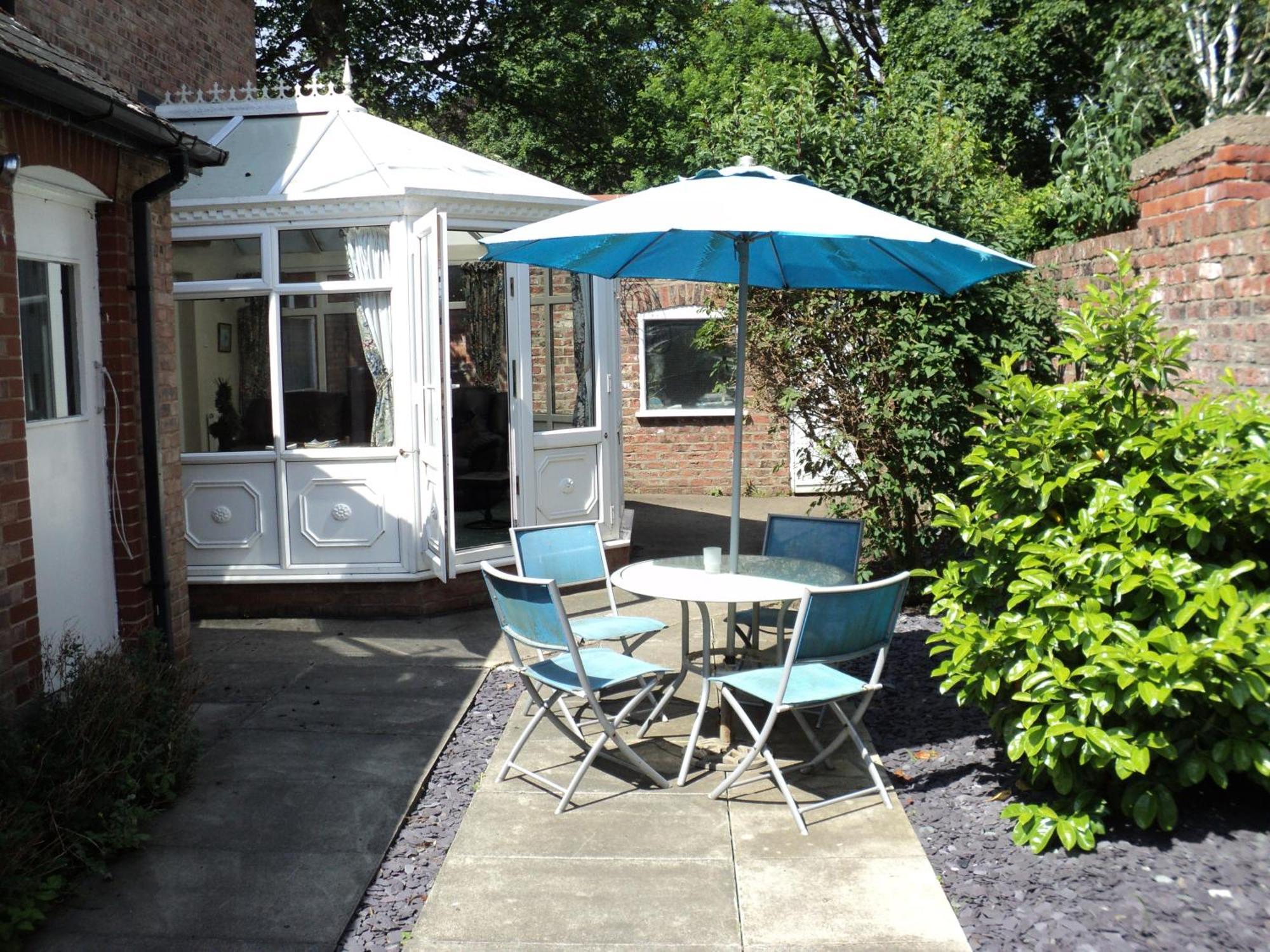 Moorland House Hotel - York, York